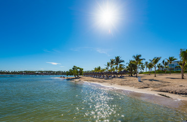 Similar image 17819847