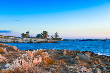 Similar image 18136199