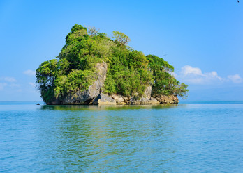 Similar image 18135732