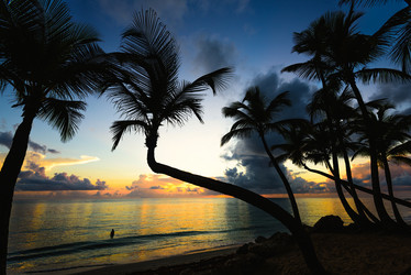 Similar image 18135764