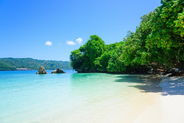 Similar image 18136010