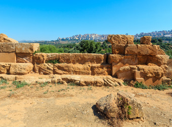 Similar image 18508014