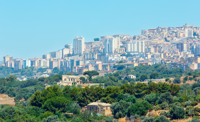 Similar image 18138576