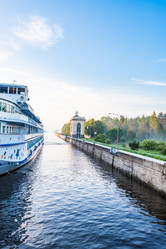 Similar image 18136319