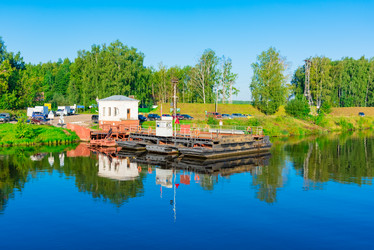 Similar image 18136331