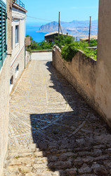 Similar image 18508015