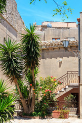 Similar image 18508110