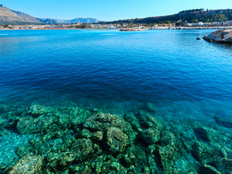 Similar image 18508129