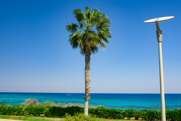 Similar image 18136400