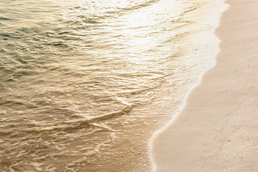 Similar image 18136388