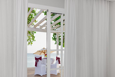 Similar image 18136383