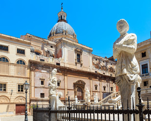 Similar image 18508076