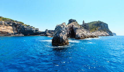 Similar image 18138692