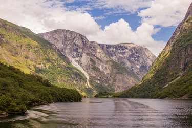 Similar image 17815933