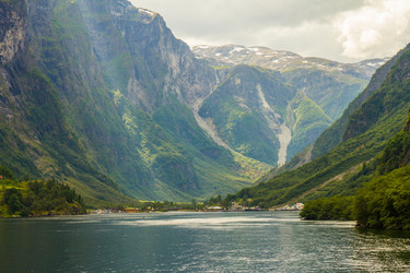 Similar image 17815935