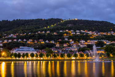 Similar image 17815949