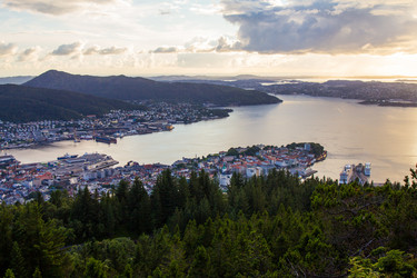 Similar image 17815951