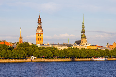 Similar image 17815995