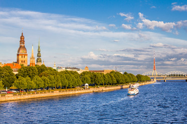 Similar image 17815997