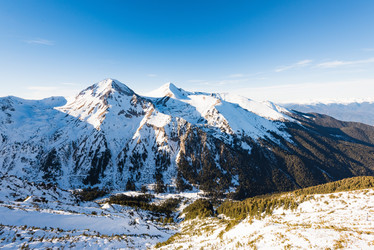 Similar image 18569762