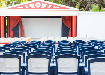 Similar image 18137623