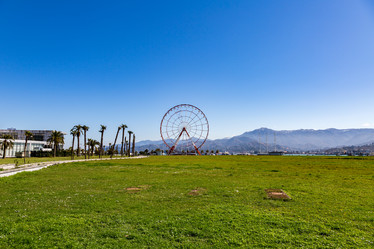 Similar image 18512438