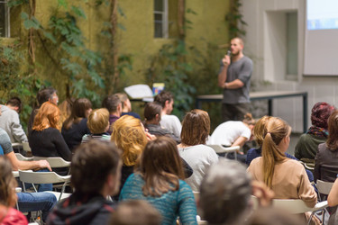 Similar image 19556425