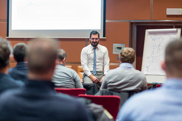 Similar image 19556369