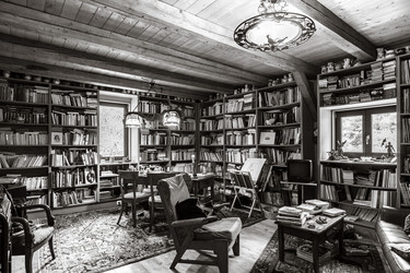 Similar image 19561212