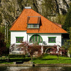 Similar image 19561228