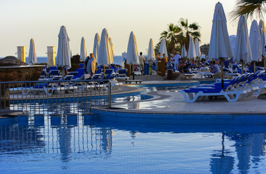 Similar image 19775237