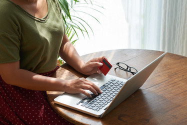 Similar image 19583960