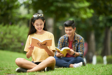 Similar image 19790911