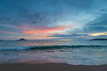 Similar image 19945029