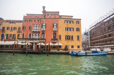 Similar image 19946816