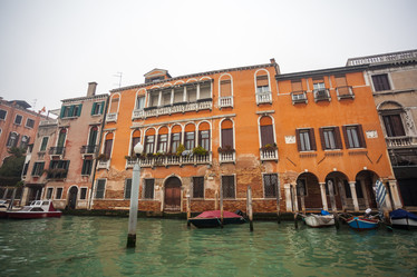 Similar image 19946831