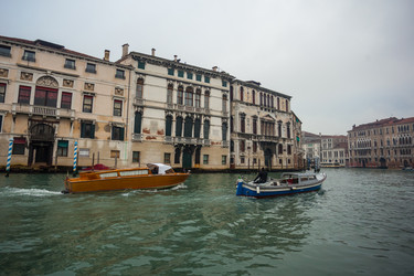 Similar image 19946683