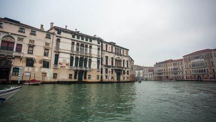 Similar image 19946685