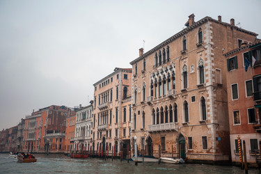 Similar image 19946710