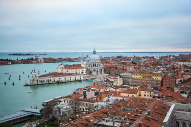 Similar image 19946873