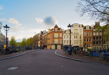 Similar image 20070096