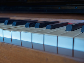 Similar image 19930504