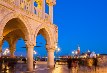 Similar image 20070548