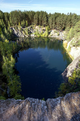 Similar image 20160256