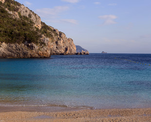 Similar image 20110299