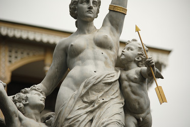 Similar image 20110154