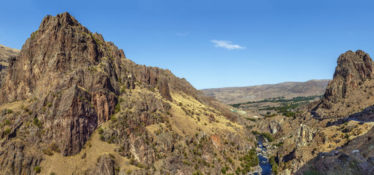 Similar image 20120352