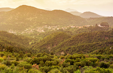 Similar image 20160274