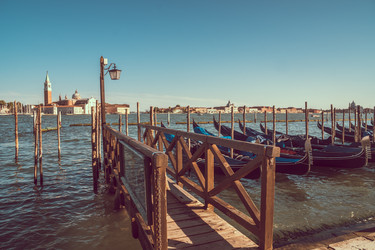 Similar image 20749452