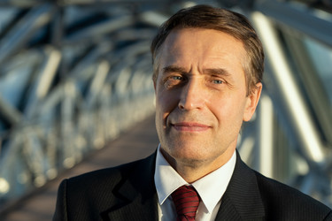 Similar image 20758423